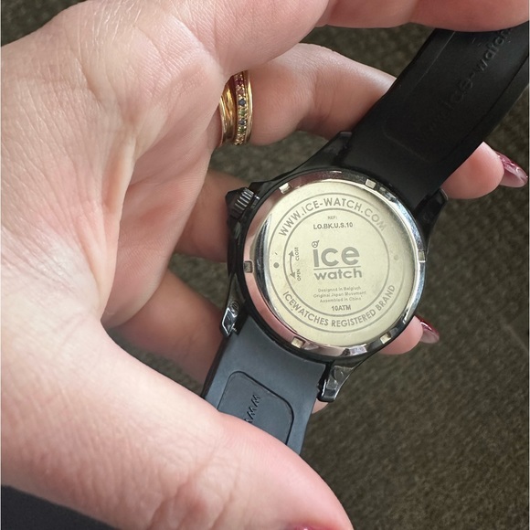 Black ice sporty watch with heart and Swarovski - Picture 2 of 5